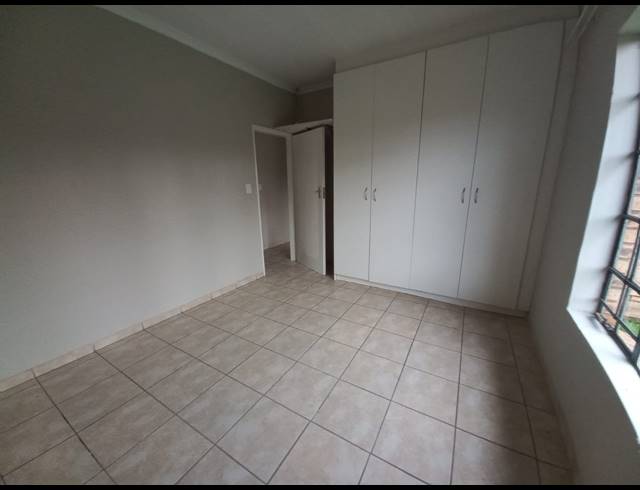 2 BEDROOM TOWNHOUSE FOR SALE IN KOOKRUS